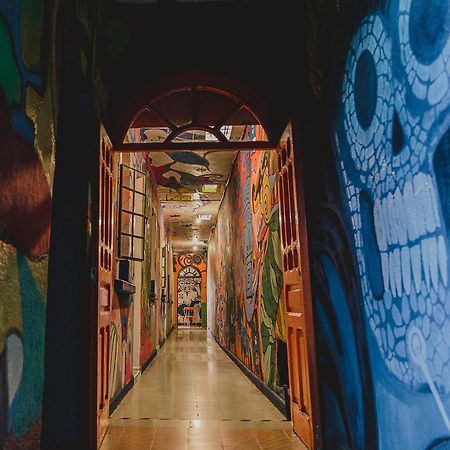 Hostal Chesal サン・ルイス・ポトシ エクステリア 写真